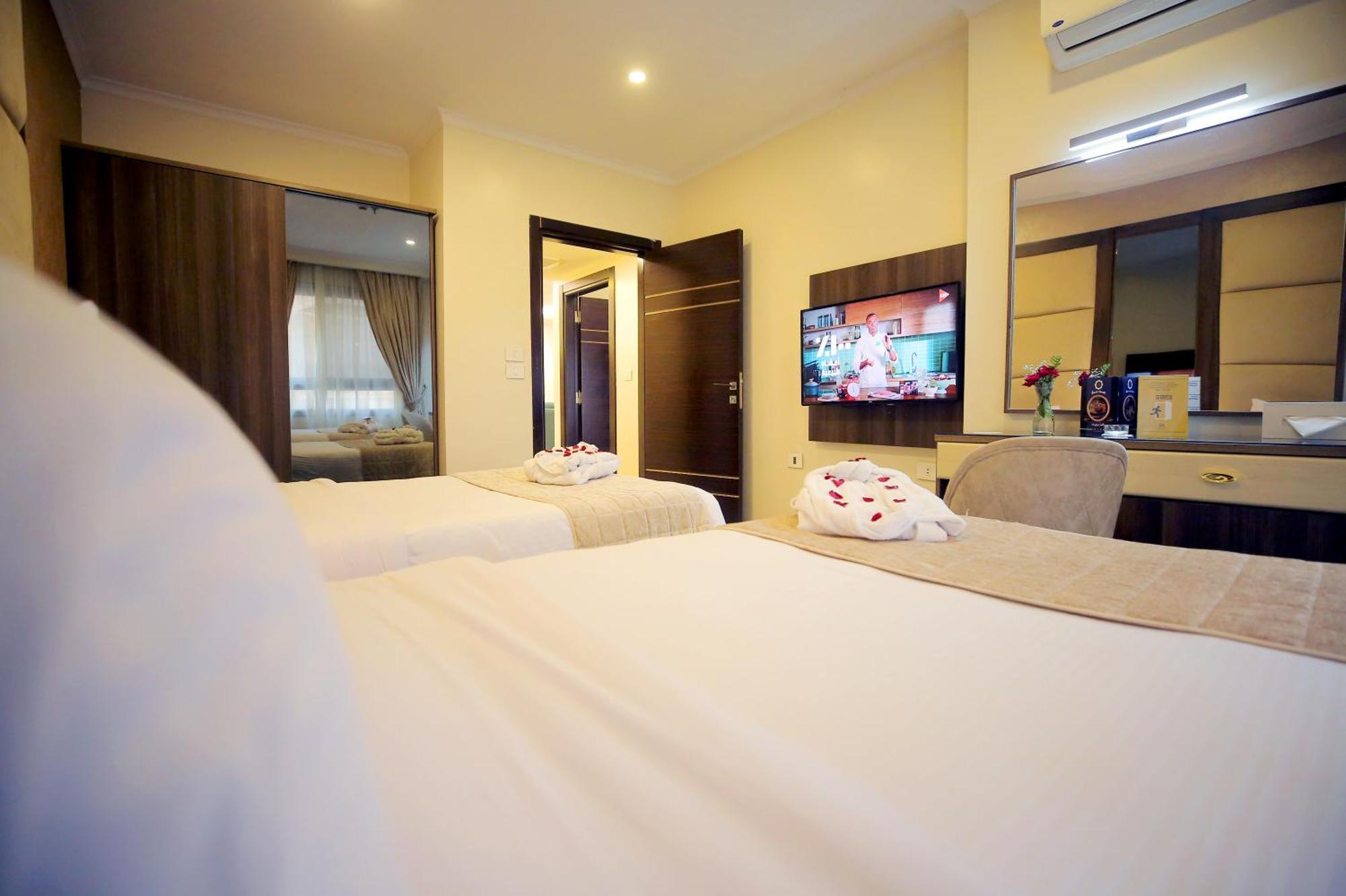 Cairo Taj Hotels & Suites - Dokki Eksteriør billede