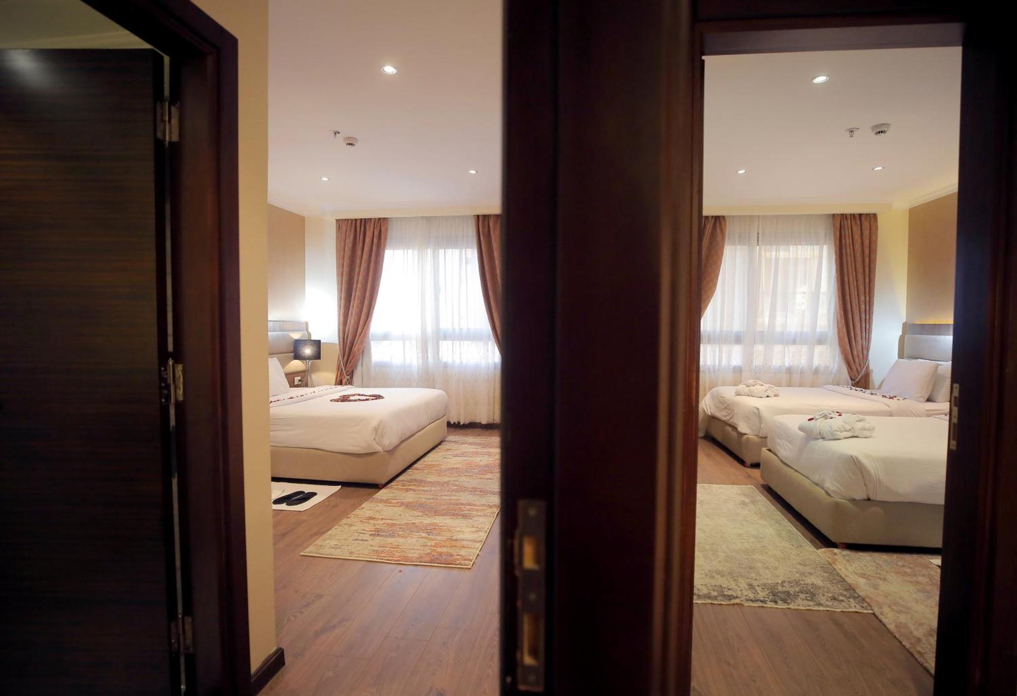 Cairo Taj Hotels & Suites - Dokki Eksteriør billede