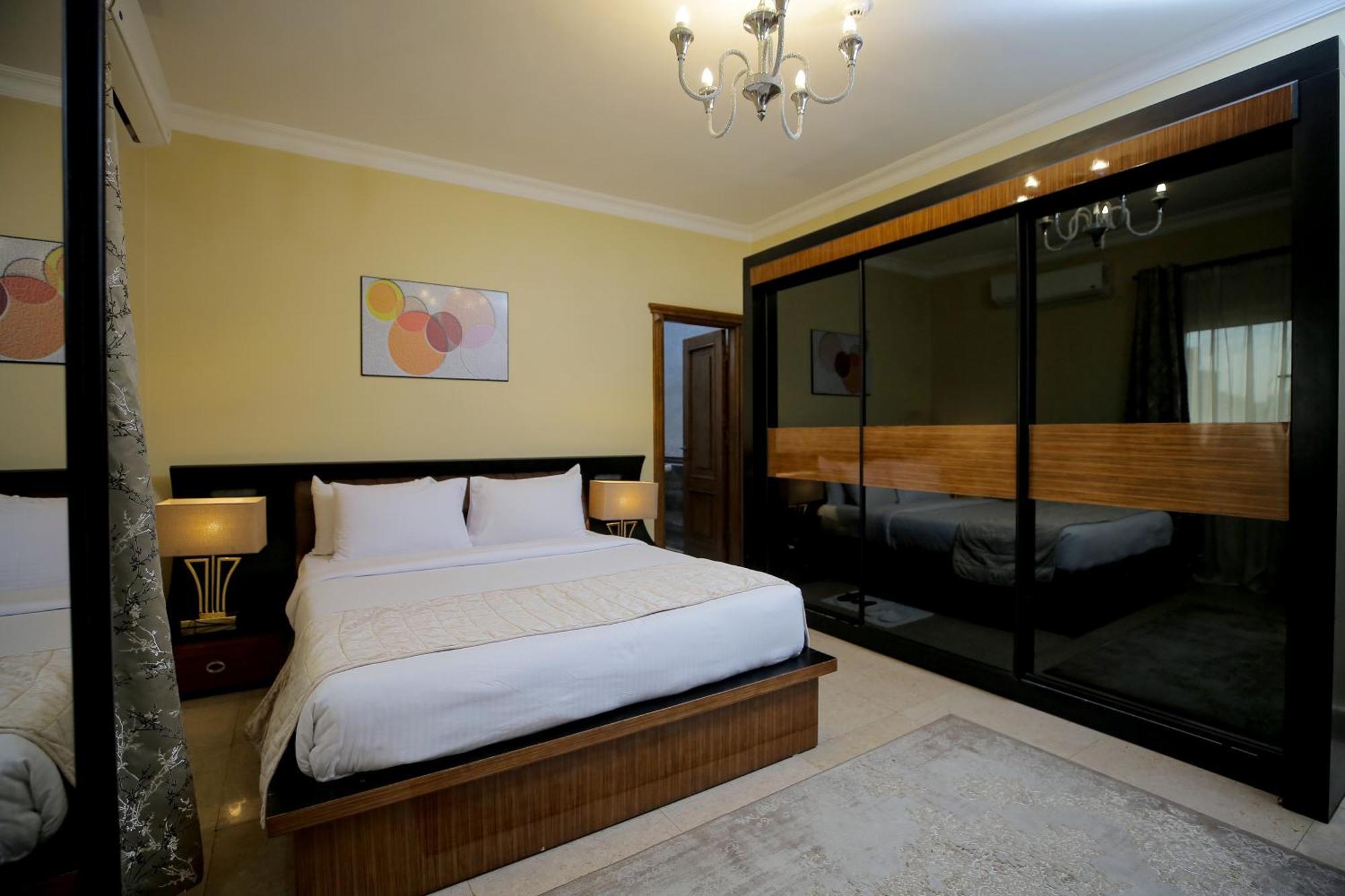 Cairo Taj Hotels & Suites - Dokki Eksteriør billede
